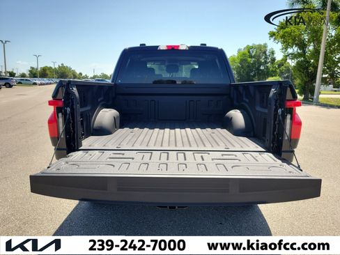 Used 2025 Ford F150 Lightning Flash AWD/4WD image 13