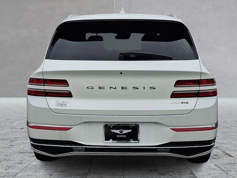 Certified 2025 Genesis GV80 3.5T Advanced AWD/4WD image 5