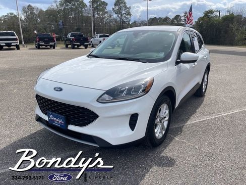 Used 2021 Ford Escape SE w/ Convenience Package image 3