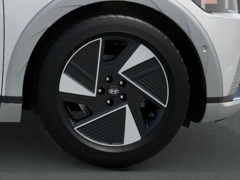 New 2026 Hyundai Ioniq 5 Limited RWD image 8