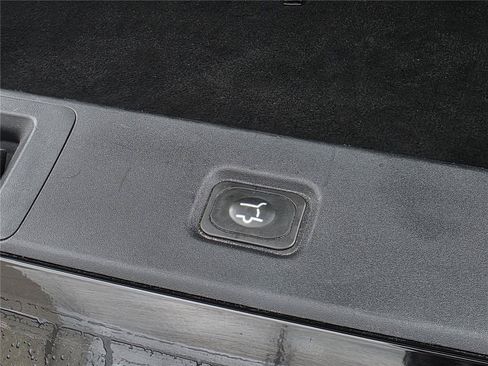 Used 2025 Ford Expedition Max Active AWD/4WD image 35