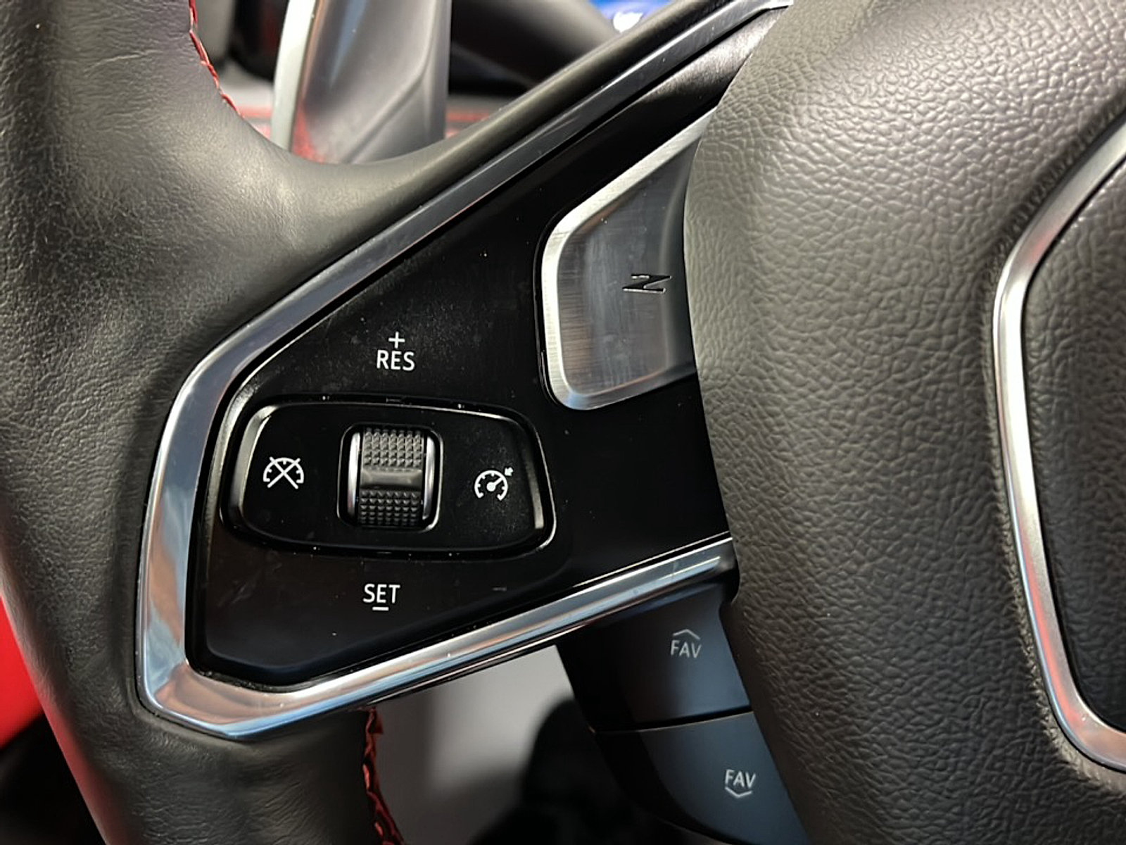 Used 2020 Chevrolet Corvette Stingray Preferred Cpe w/ 2LT Preferred Equipment Group RWD image 6