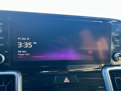 Used 2023 Kia Sorento EX image 11