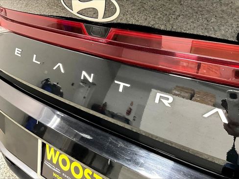 Used 2024 Hyundai Elantra SEL image 24