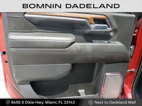 Used 2024 Chevrolet Silverado 2500 High Country w/ High Country Premium Package image 9