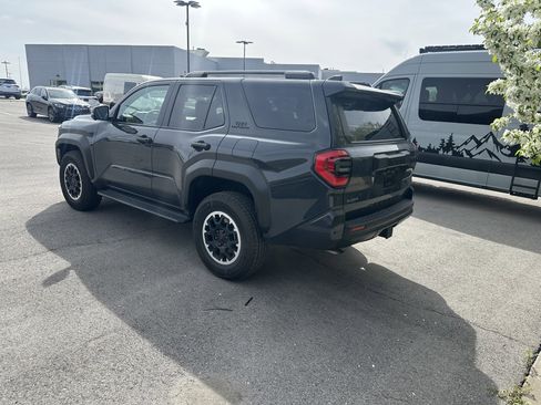 Used 2025 Toyota 4Runner TRD Off-Road Premium w/ Tow Technology Package image 2