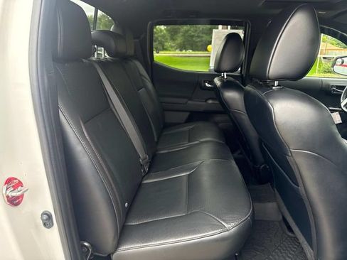 Used 2022 Toyota Tacoma TRD Pro AWD/4WD image 14