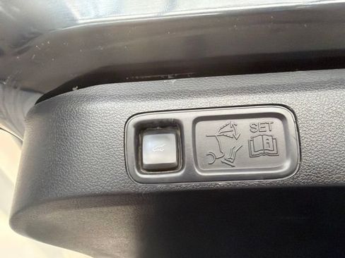Used 2022 Ford Expedition Max Limited AWD/4WD image 21