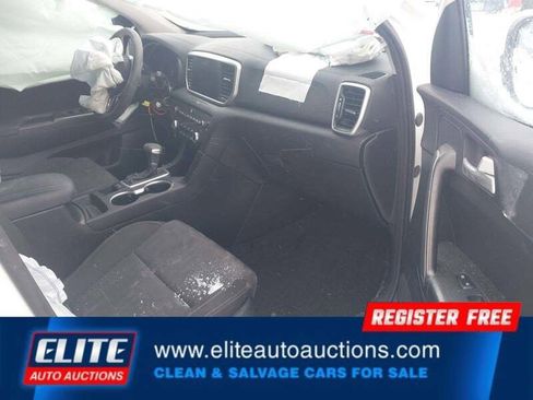 Used 2022 Kia Sportage LX image 10