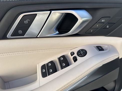 Used 2023 BMW X5 M50i image 35