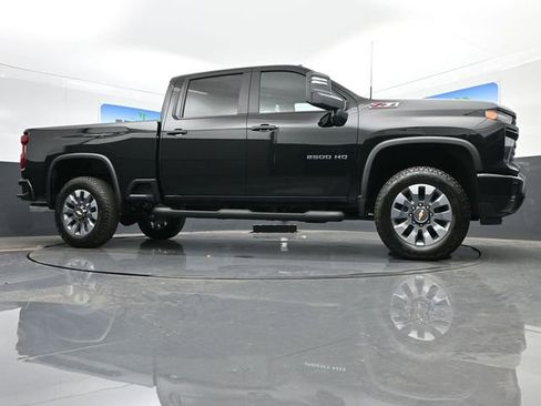 Used 2025 Chevrolet Silverado 2500 Custom w/ Custom Value Package AWD/4WD image 21