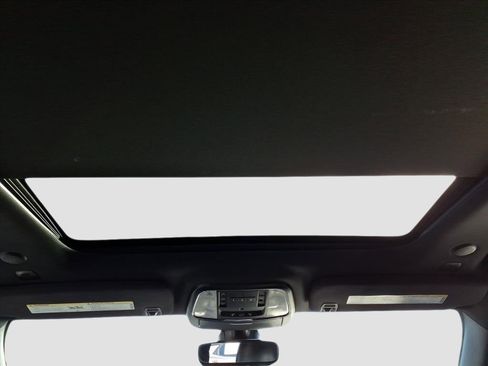 Used 2018 Jeep Grand Cherokee Limited image 14