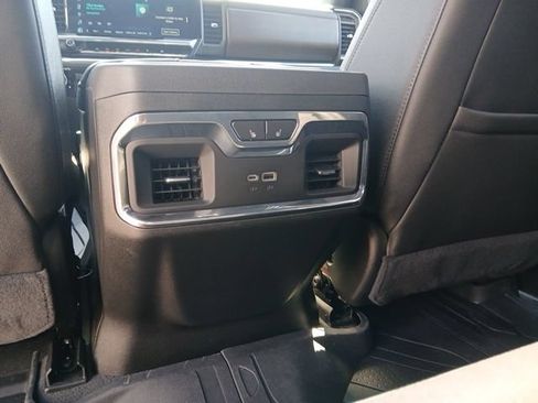 Certified 2024 Chevrolet Silverado 1500 High Country w/ High Country Premium Package AWD/4WD image 28