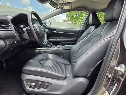 Used 2024 Toyota Camry SE FWD image 26