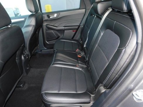 Used 2022 Ford Escape SEL w/ Technology Package image 9