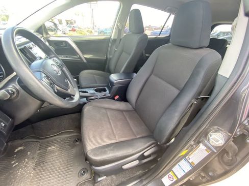 Used 2018 Toyota RAV4 LE w/ All Weather Liner Package image 11