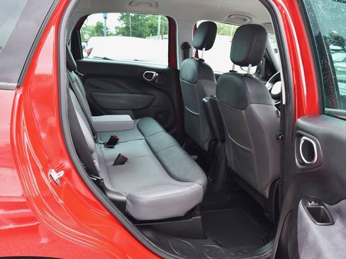 Used 2014 FIAT 500L Lounge FWD image 14