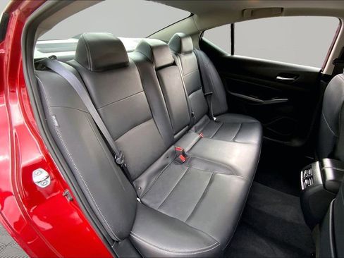 Used 2024 Nissan Altima 2.5 SL AWD/4WD image 17