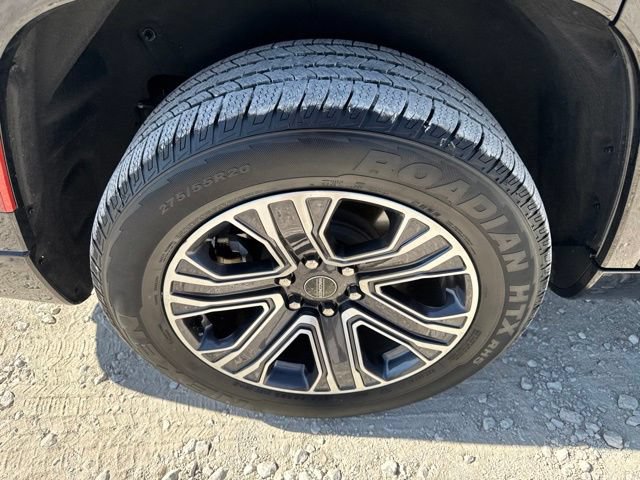 Used 2025 Jeep Wagoneer Series II AWD/4WD image 26