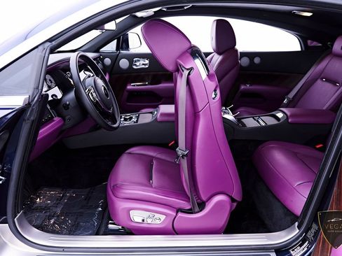Used 2017 Rolls-Royce Wraith RWD image 56