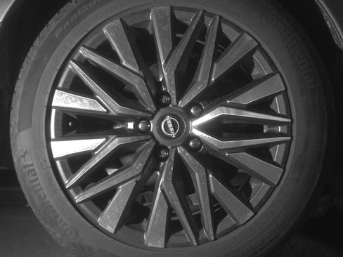 Used 2025 Nissan Altima 2.5 SV image 15