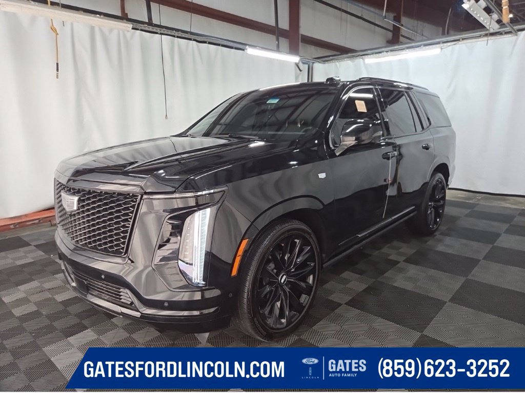Used 2025 Cadillac Escalade Sport Platinum w/ LPO, ONYX Package AWD/4WD image 1
