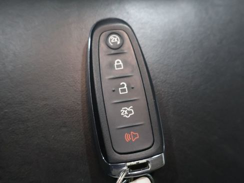 Used 2014 Lincoln MKX AWD w/ Equipment Group 101A image 27