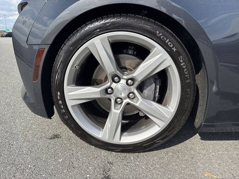 Used 2017 Chevrolet Camaro SS RWD image 21