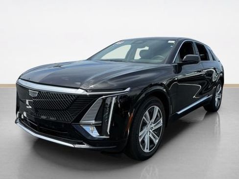 Used 2024 Cadillac Lyriq Tech w/ LPO, Floor Liner Package RWD image 6