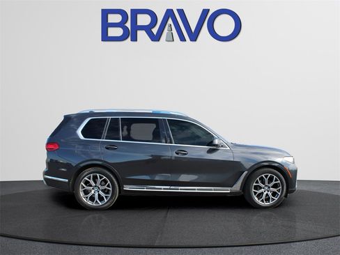 Used 2022 BMW X7 xDrive40i image 4