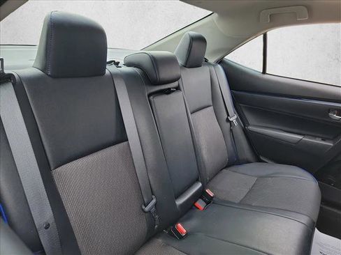 Used 2019 Toyota Corolla SE image 13