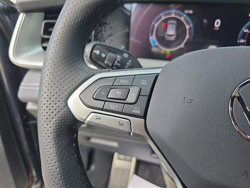 New 2026 Volkswagen Tiguan SE R-Line image 14