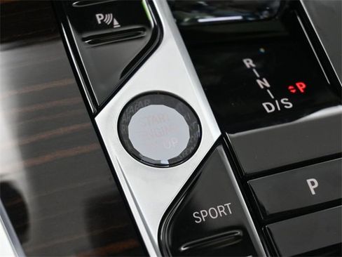 New 2026 BMW X7 xDrive40i w/ Executive Package image 7