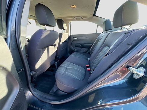 Used 2020 Chevrolet Sonic LT w/ Convenience Package image 28