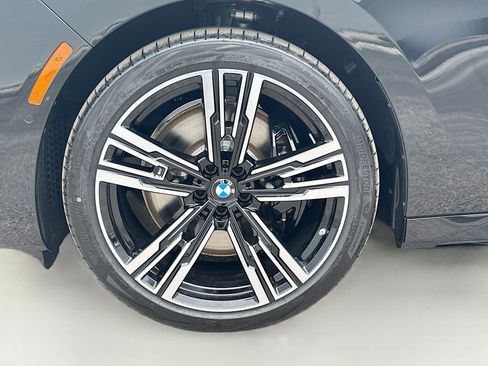 New 2026 BMW 740i w/ Premium Package RWD image 41