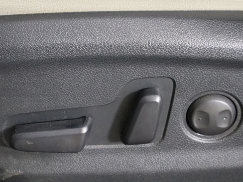 Used 2021 Kia Sportage EX w/ EX Technology Package FWD image 24
