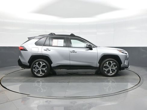 Certified 2025 Toyota RAV4 XSE image 8