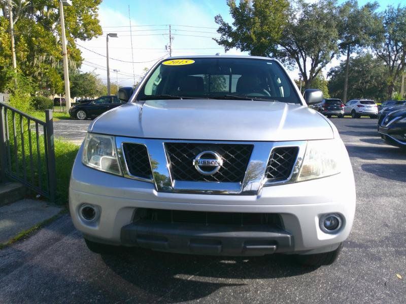 Used 2015 Nissan Frontier SV w/ SV Value Truck Package RWD image 3