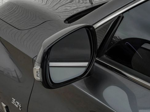 Used 2017 INFINITI Q60 3.0t w/ Premium Plus Package 3.0T image 40