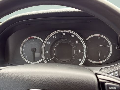 Used 2017 Honda Accord Touring image 25
