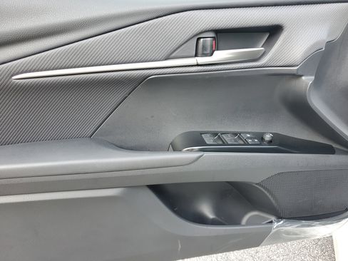 Used 2025 Toyota Camry SE image 18