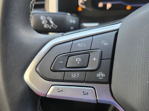 Used 2023 Volkswagen Atlas Cross Sport SE w/ Panoramic Sunroof Package image 25