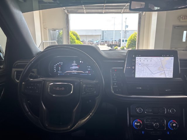 Used 2023 GMC Yukon AT4 w/ Technology Package AWD/4WD image 19