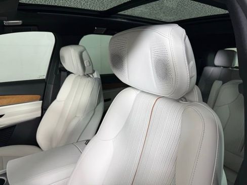 New 2026 Cadillac Vistiq Sport AWD/4WD image 17