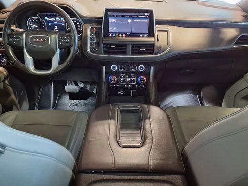 Used 2021 GMC Yukon XL SLT AWD/4WD image 18