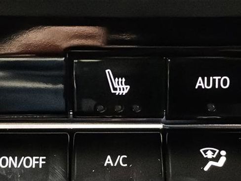 New 2026 Chevrolet Equinox LT w/ Convenience Package II image 12