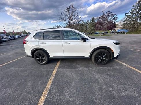 Used 2024 Honda CR-V Sport Touring image 2