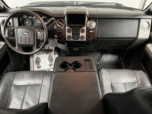 Used 2014 Ford F250 Lariat w/ Lariat Interior Package AWD/4WD image 25