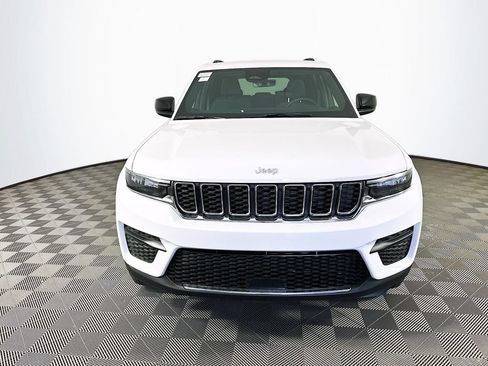 New 2026 Jeep Grand Cherokee Laredo AWD/4WD image 3