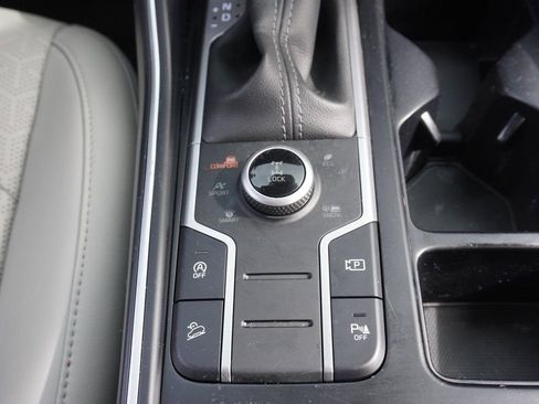 Used 2022 Kia Sorento S w/ Panoramic Sunroof Package image 46